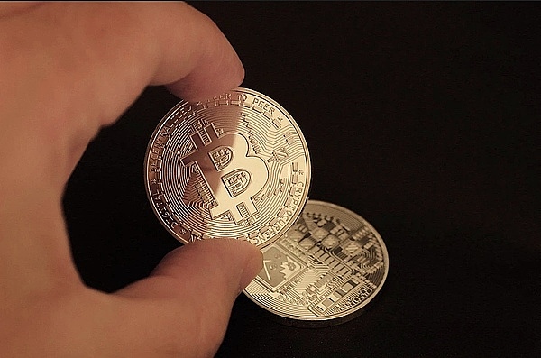从1个ETH到90个ETH：揭秘FriendTech的财富密码