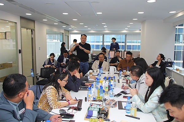 智能交易革命：AI如何重塑加密货币投资格局