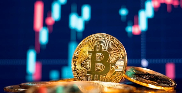 11月30日比特币晚间走势深度解析：小心多头陷阱